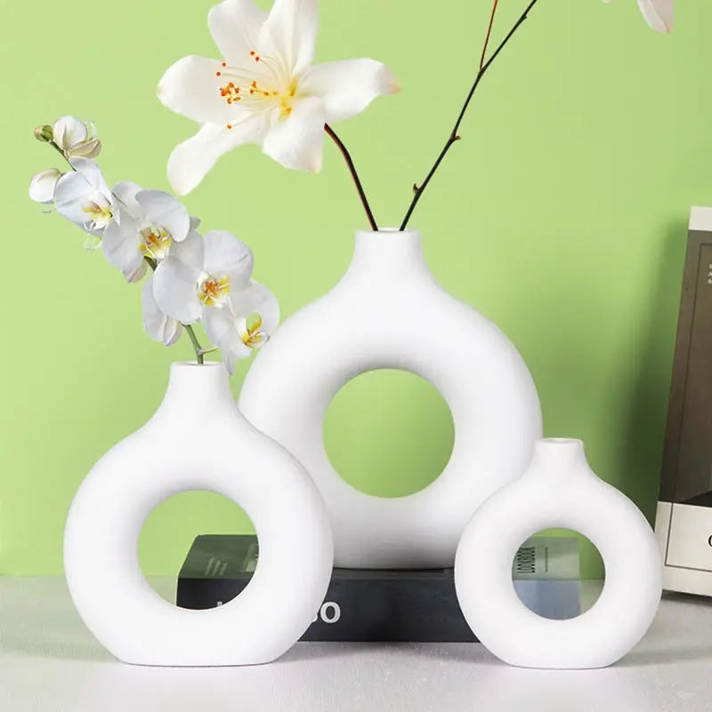 Imitation Ceramic White Donut Vase